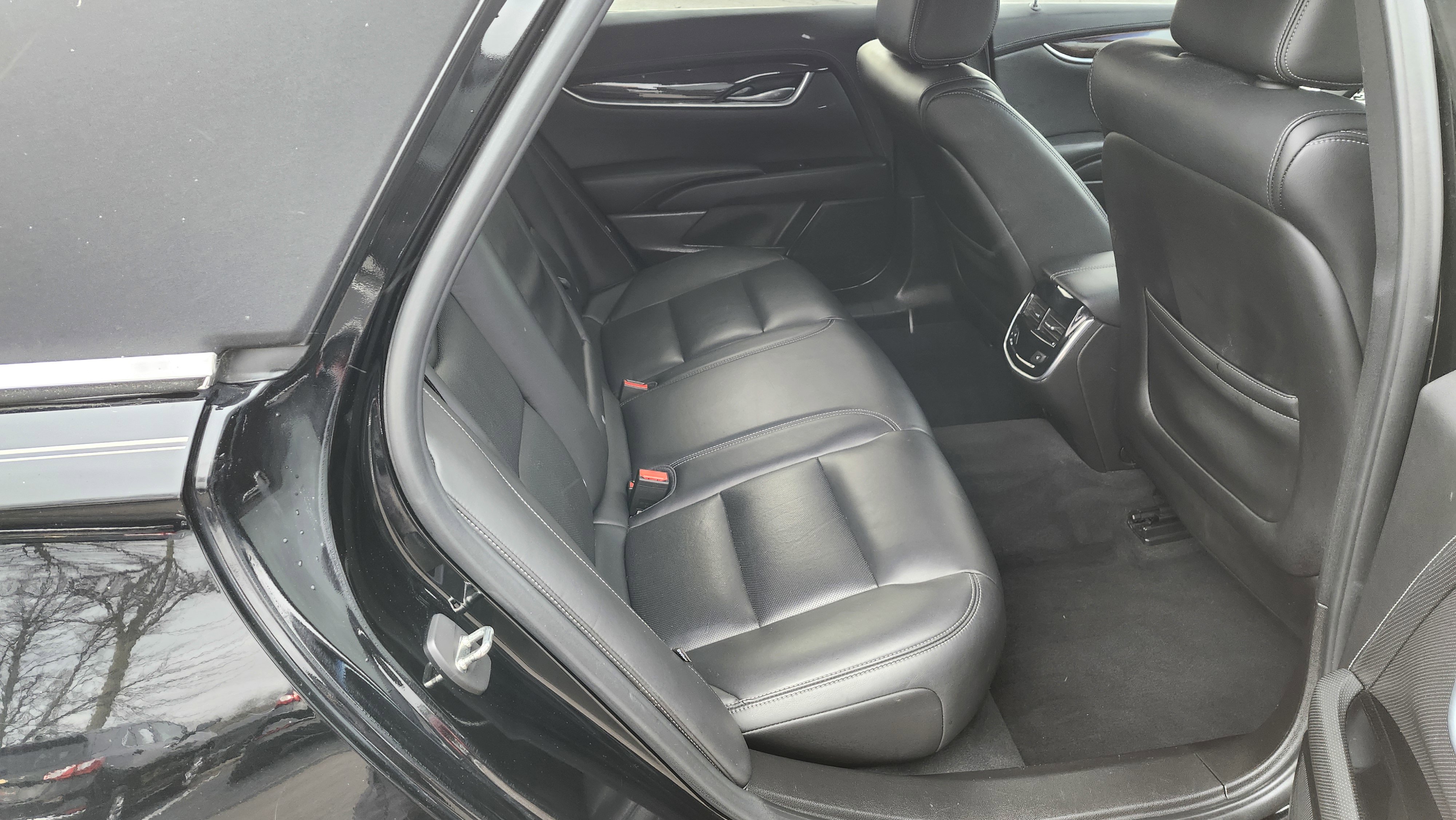 Used 2017 Cadillac XTS Luxury image 19