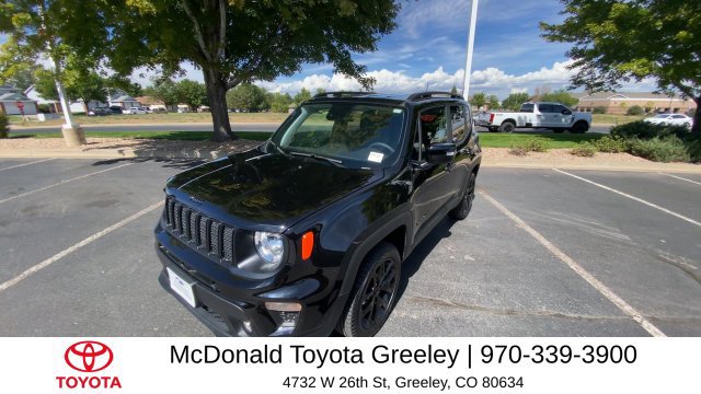 Used 2023 Jeep Renegade Altitude AWD/4WD image 4