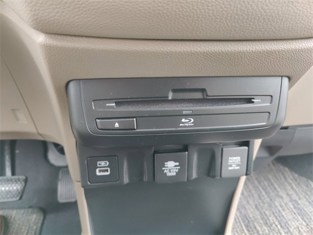 Used 2022 Honda Odyssey Elite image 23