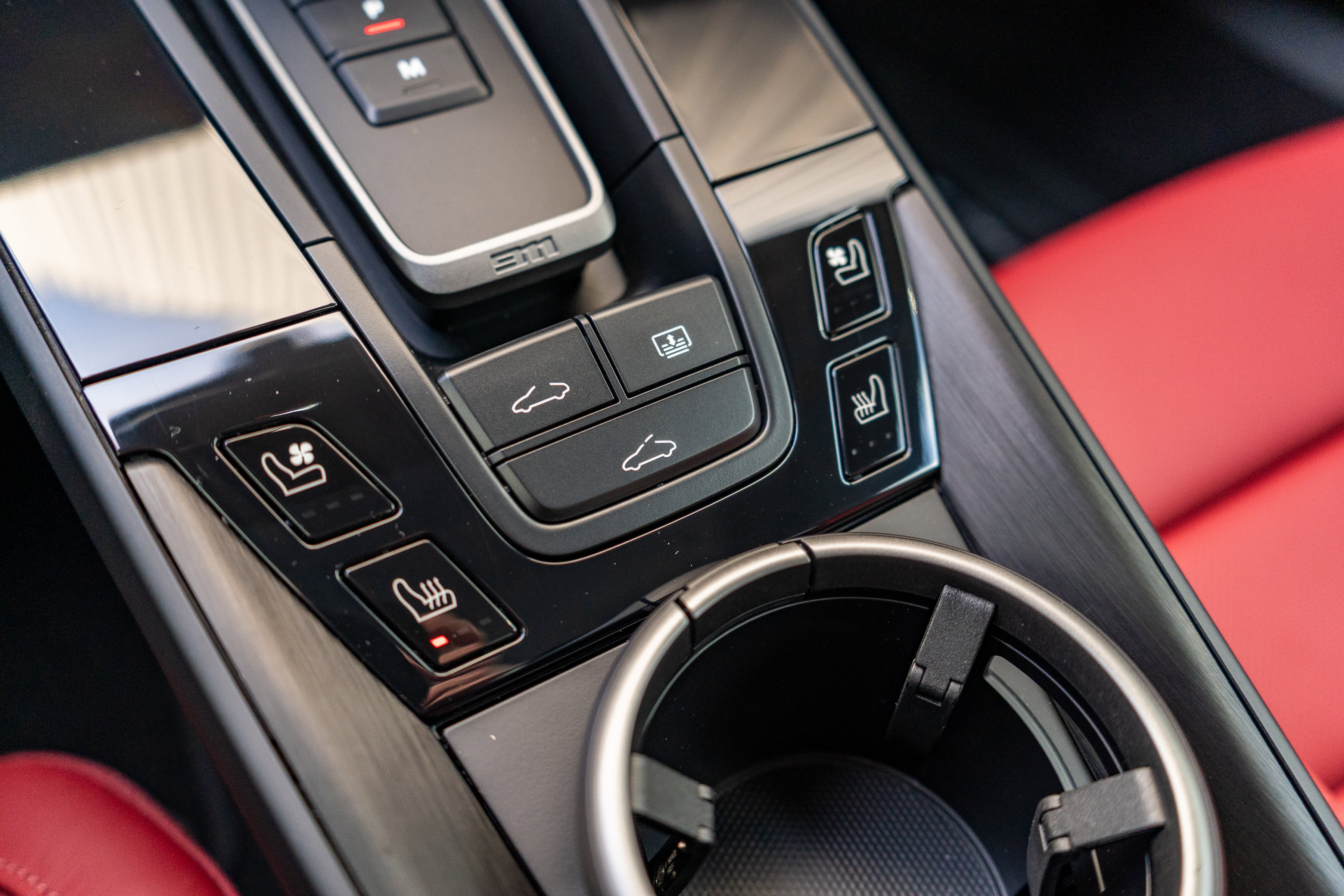 Used 2024 Porsche 911 Carrera 4 GTS image 30