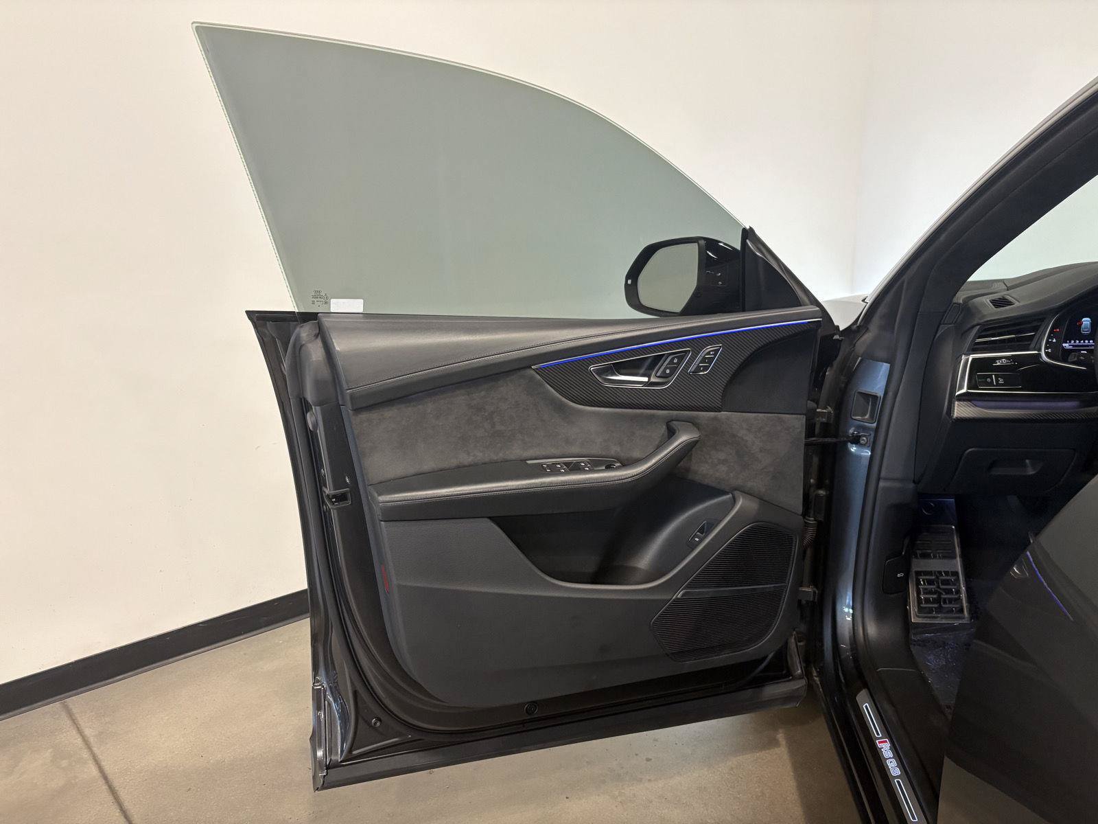 Used 2022 Audi RS Q8 AWD/4WD image 15