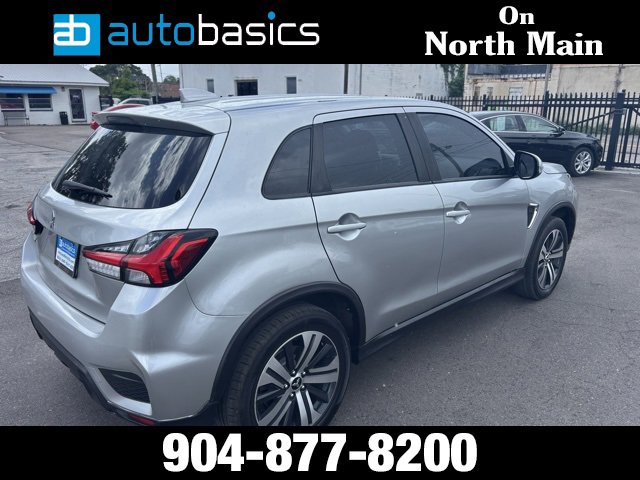 Used 2021 Mitsubishi Outlander Sport SE image 6