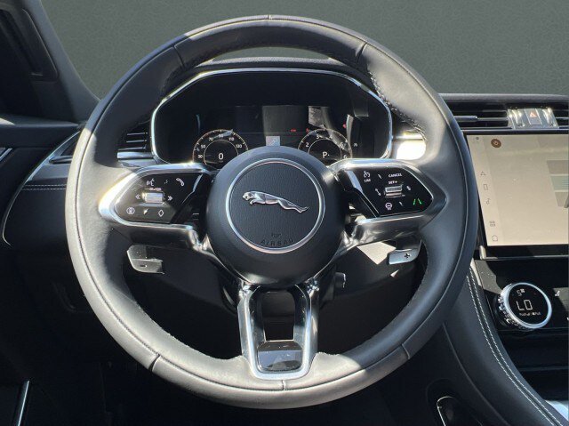 New 2026 Jaguar F-PACE R-Dynamic S AWD/4WD image 30