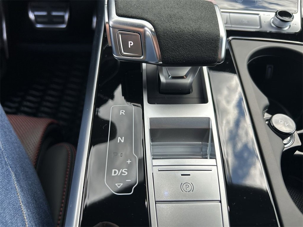 New 2026 Audi RS Q8 performance image 23