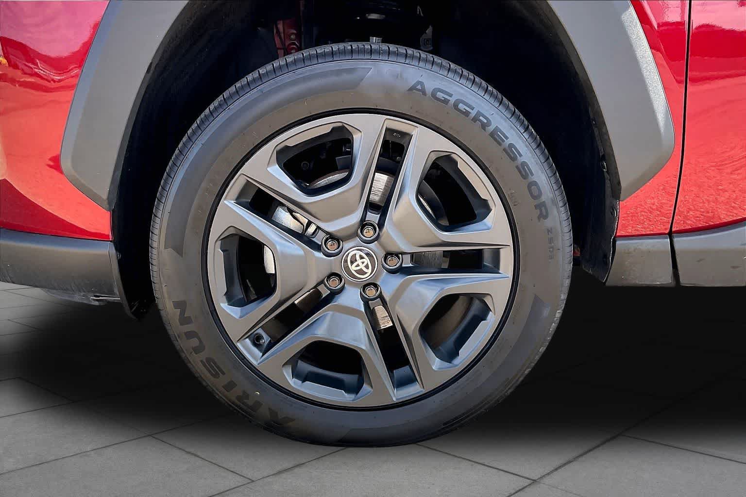 Used 2024 Toyota RAV4 Adventure AWD/4WD image 11