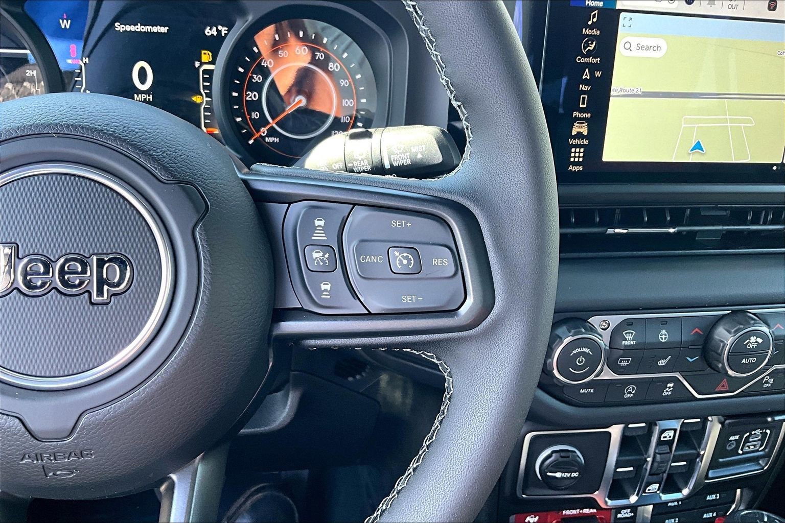 New 2026 Jeep Wrangler Unlimited Rubicon w/ Xtreme 35 Tire Package image 18