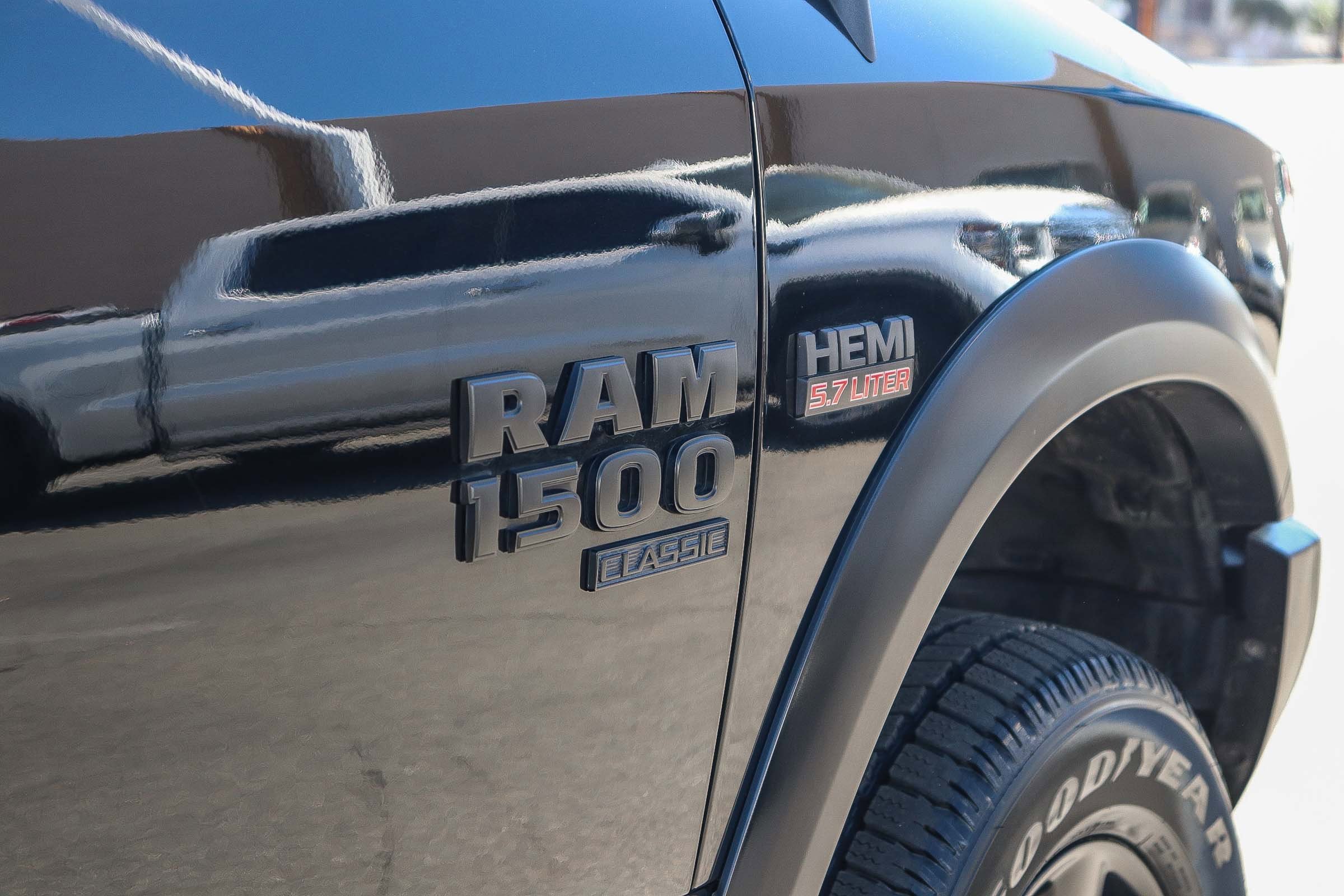 Used 2019 RAM 1500 Classic Warlock w/ Luxury Group image 8