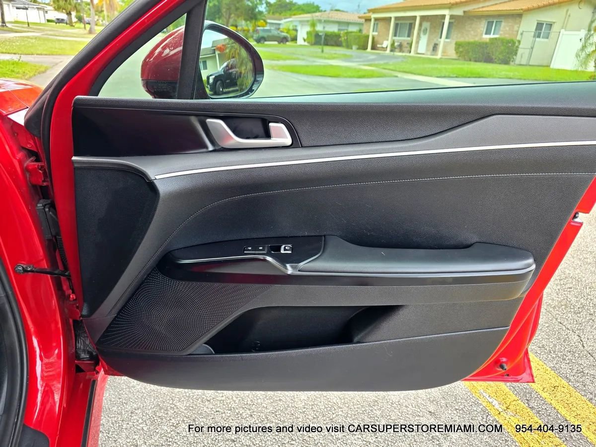 Used 2025 Kia K5 LXS image 35