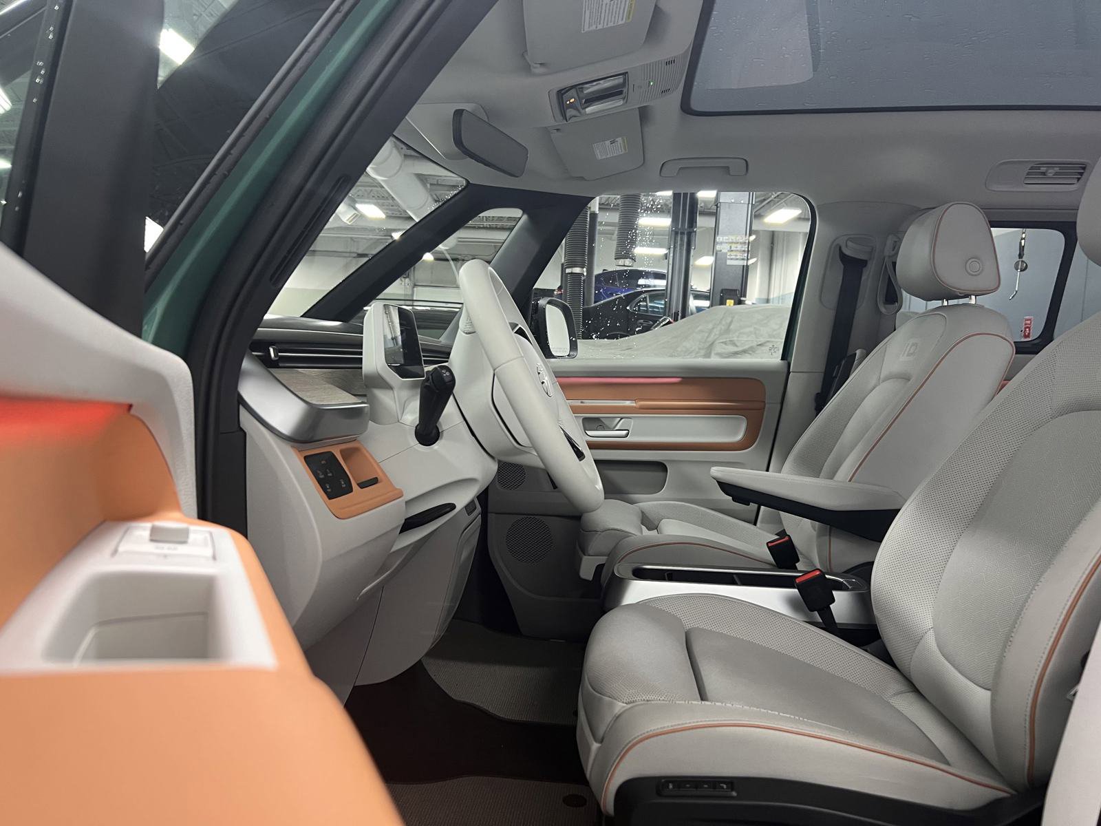 New 2025 Volkswagen ID. Buzz 1st Edition image 9