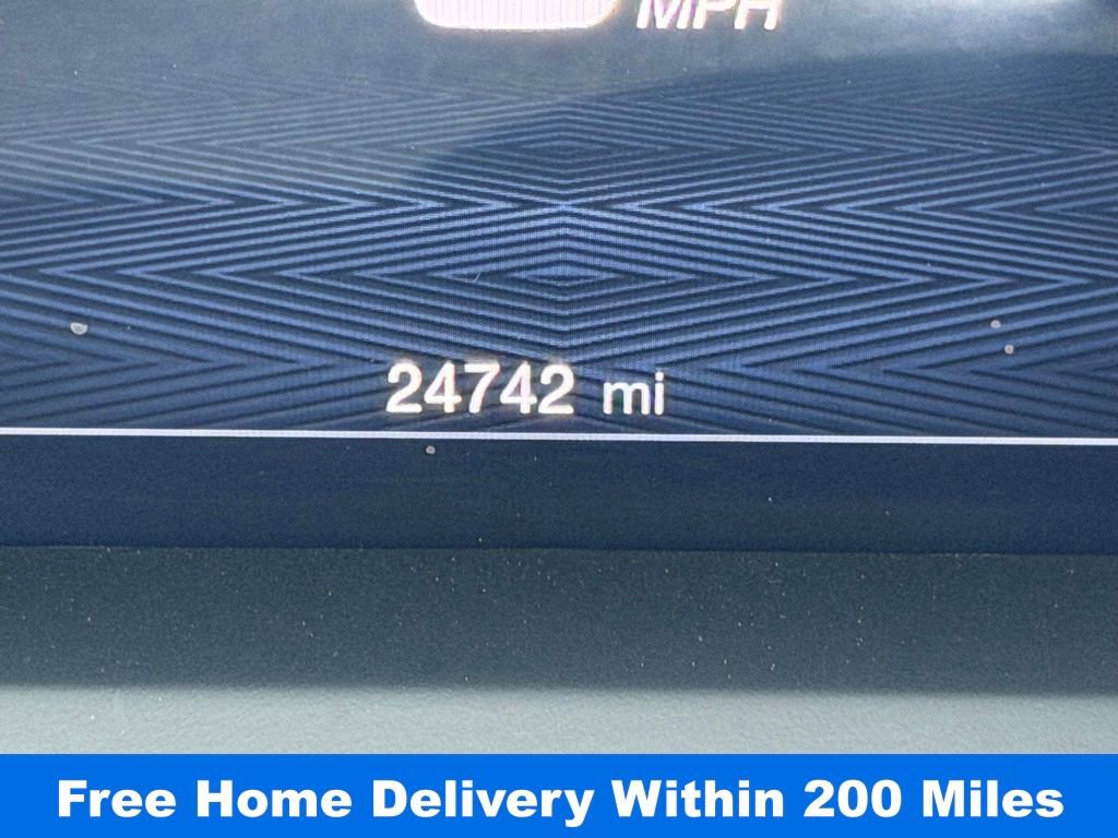 Used 2024 Alfa Romeo Giulia Veloce image 32