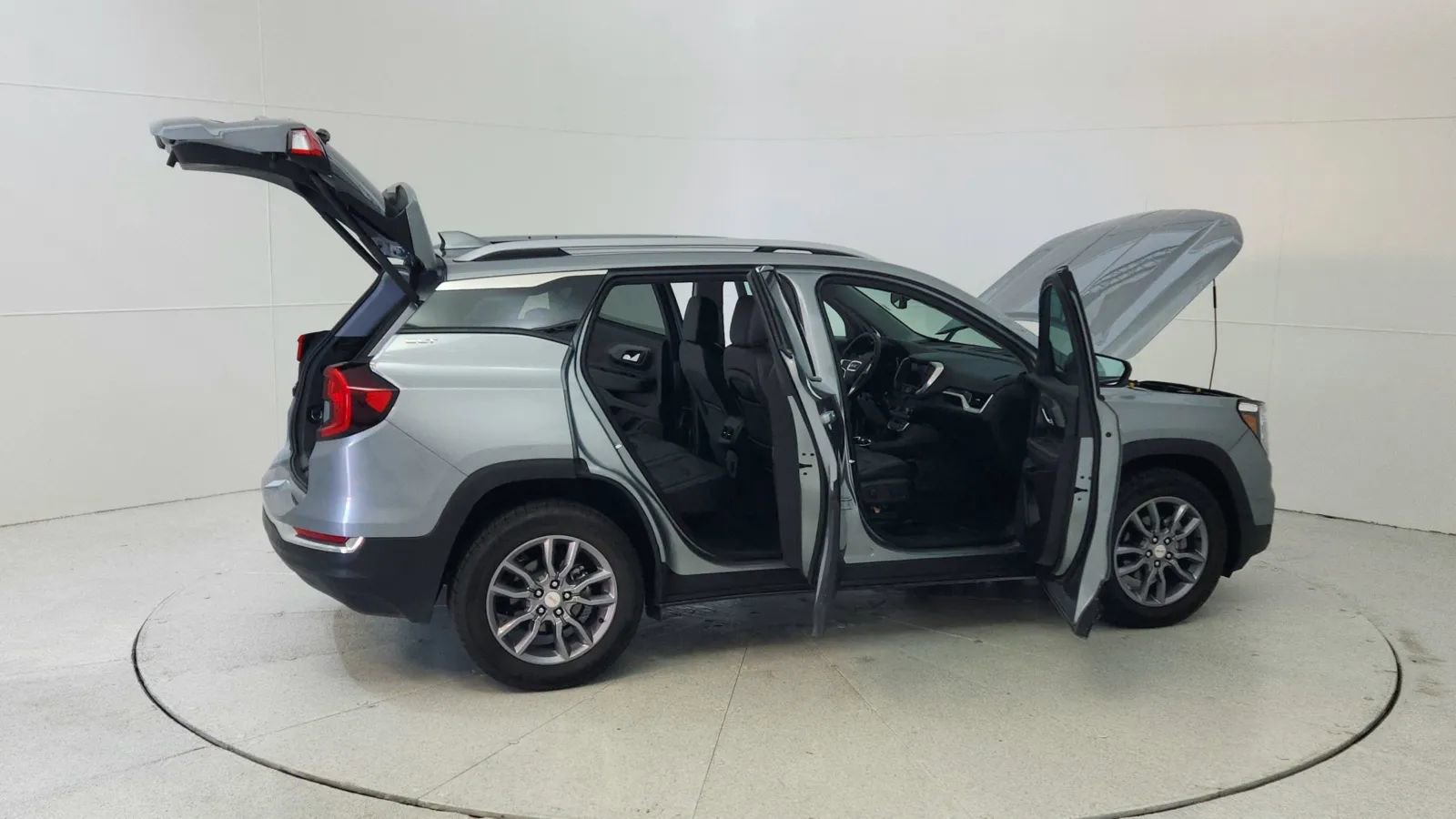 Used 2023 GMC Terrain SLT image 42