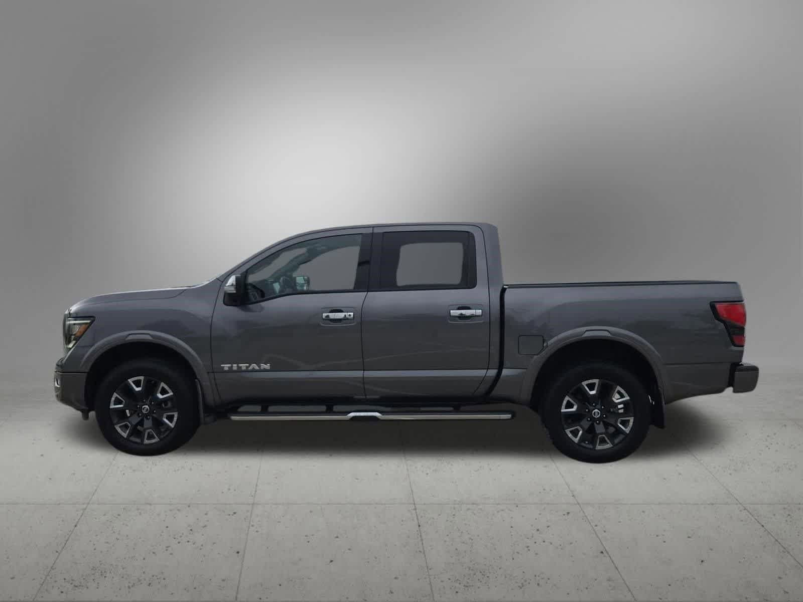 Used 2021 Nissan Titan Platinum Reserve AWD/4WD image 3