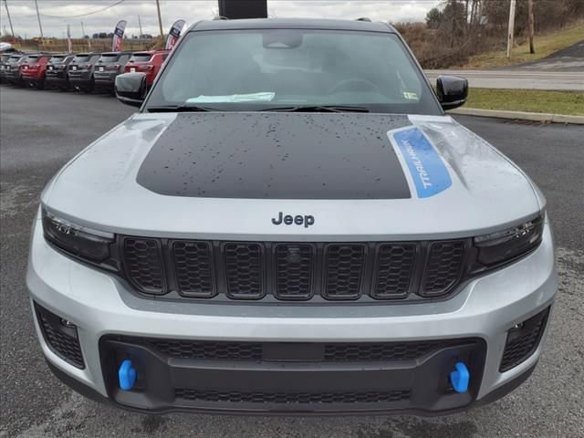 New 2024 Jeep Grand Cherokee Trailhawk w/ Luxury Tech Group III image 9
