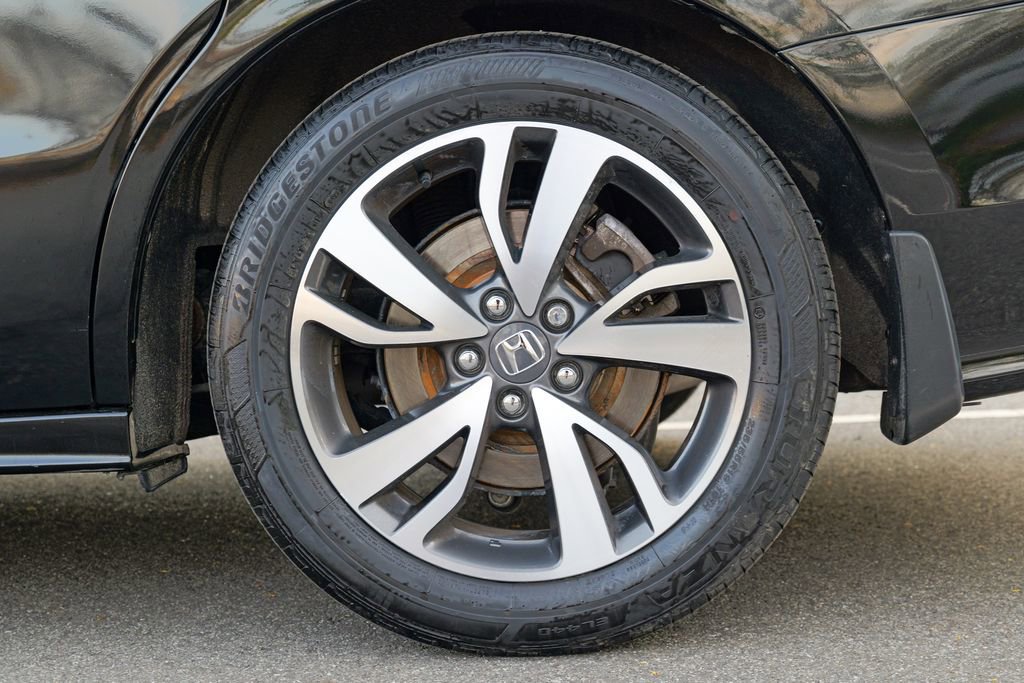 Used 2023 Honda Odyssey Touring image 14