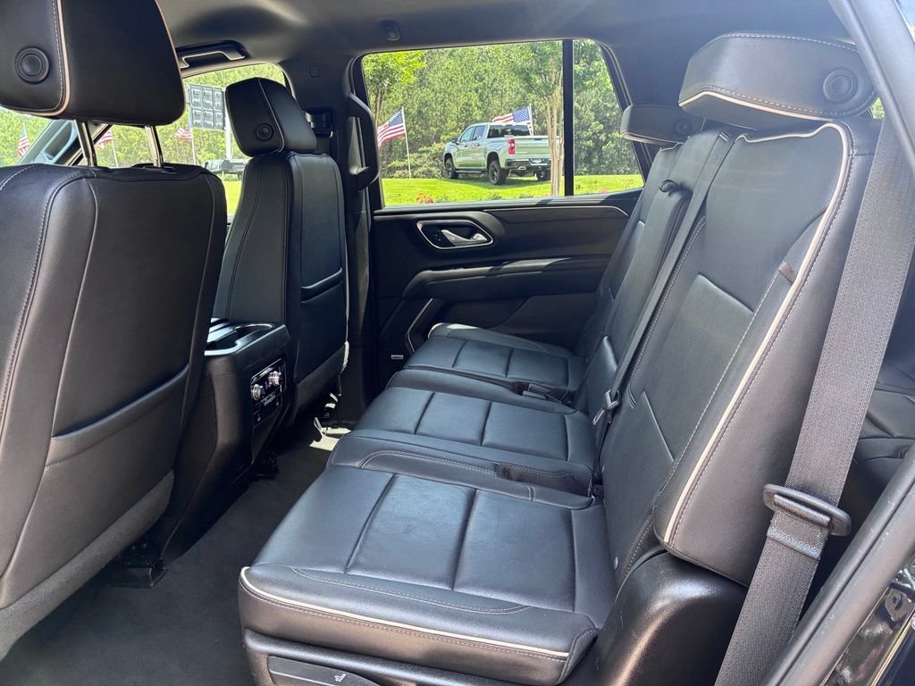 Used 2024 GMC Yukon SLT RWD image 10