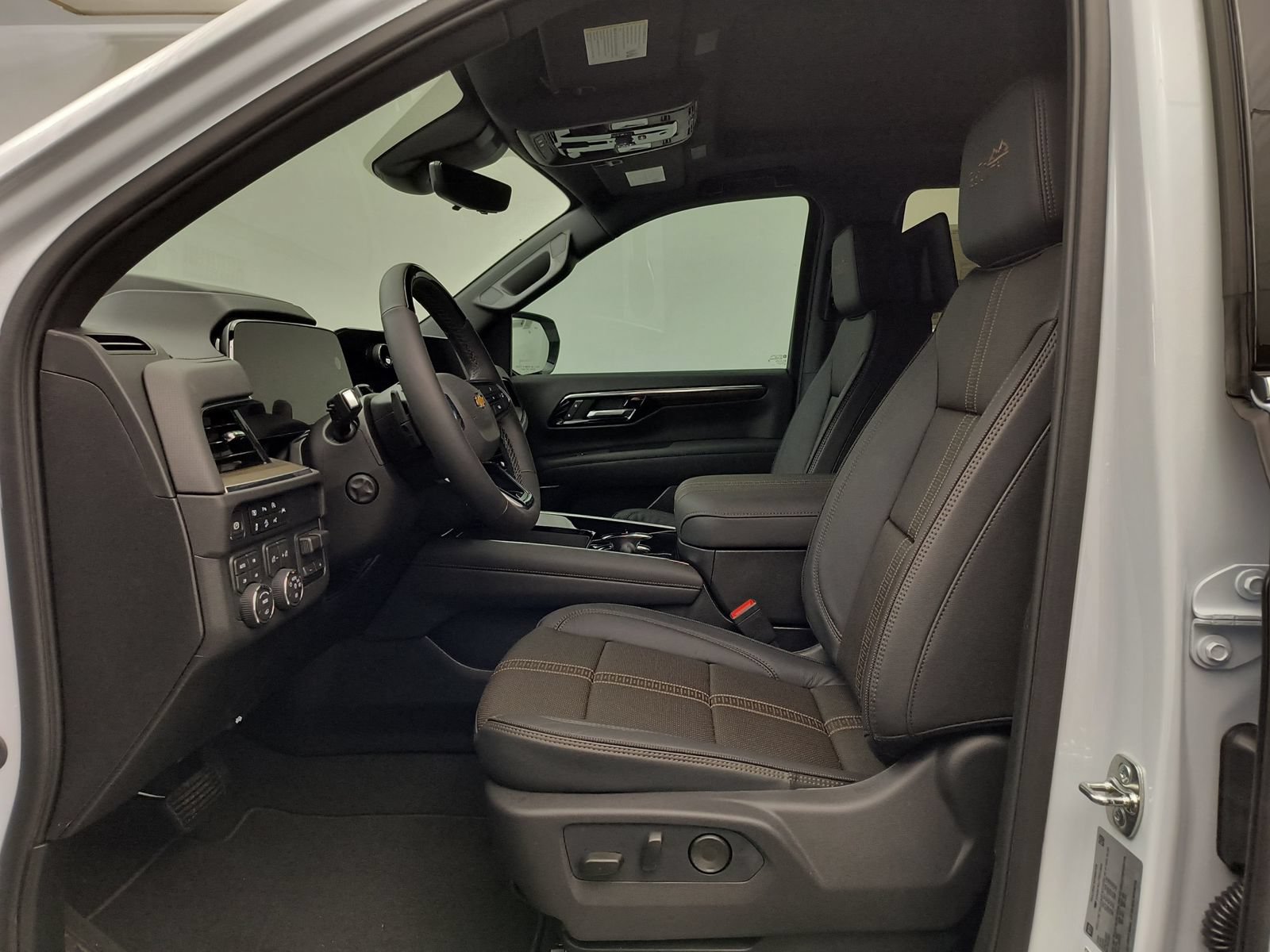 New 2026 Chevrolet Tahoe High Country AWD/4WD image 5