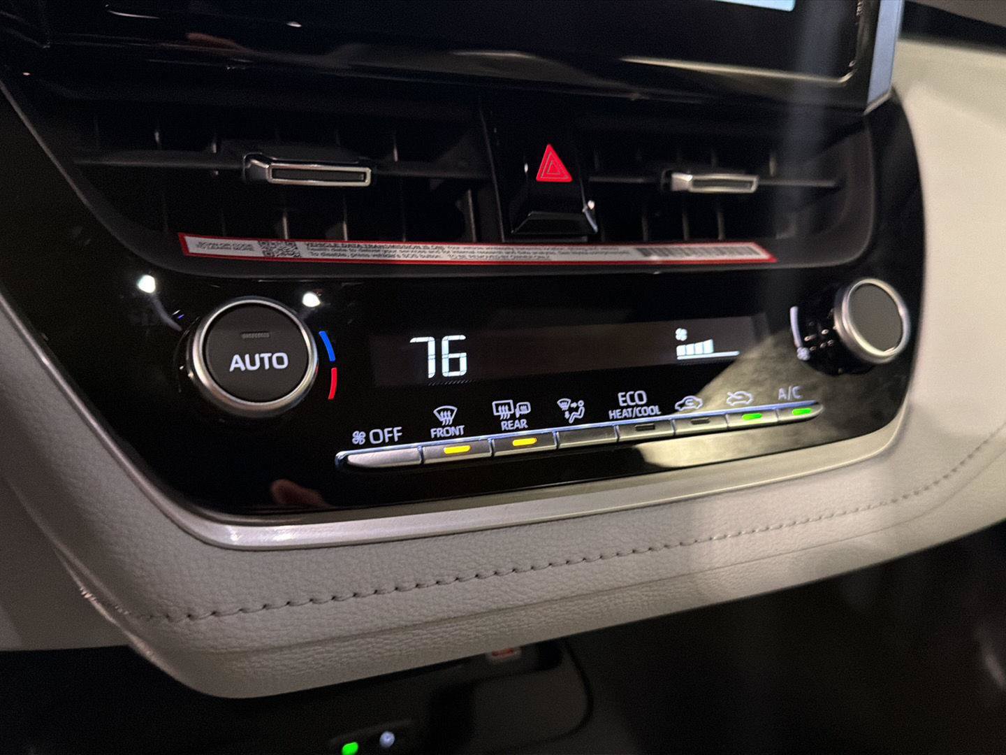 New 2027 Toyota Corolla SE FWD image 25