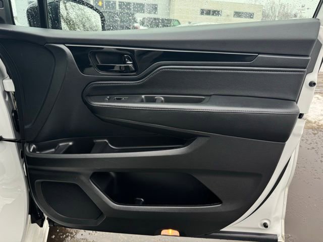 Used 2023 Honda Odyssey Elite image 14