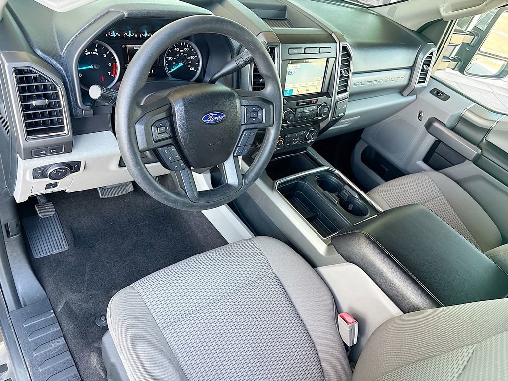 Used 2018 Ford F250 XLT w/ XLT Premium Package RWD image 9