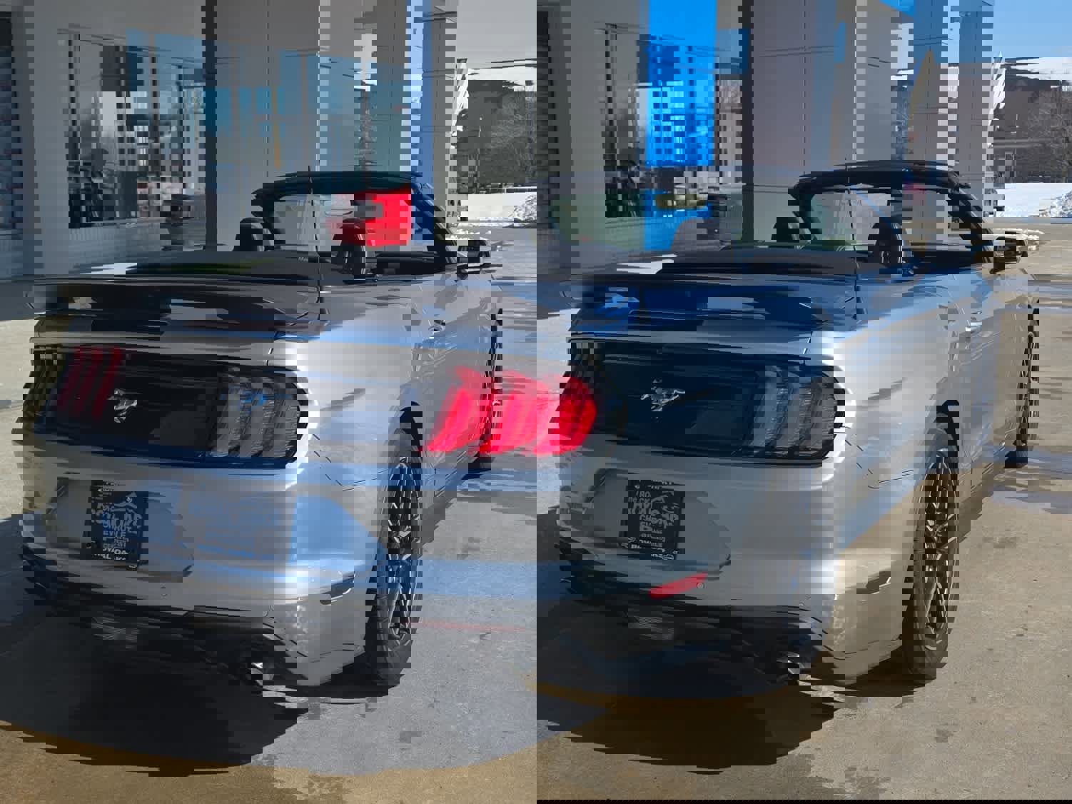 Used 2022 Ford Mustang Premium image 6