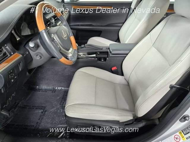 Used 2014 Lexus ES 300h w/ Luxury Package w/Bamboo Trim FWD image 13