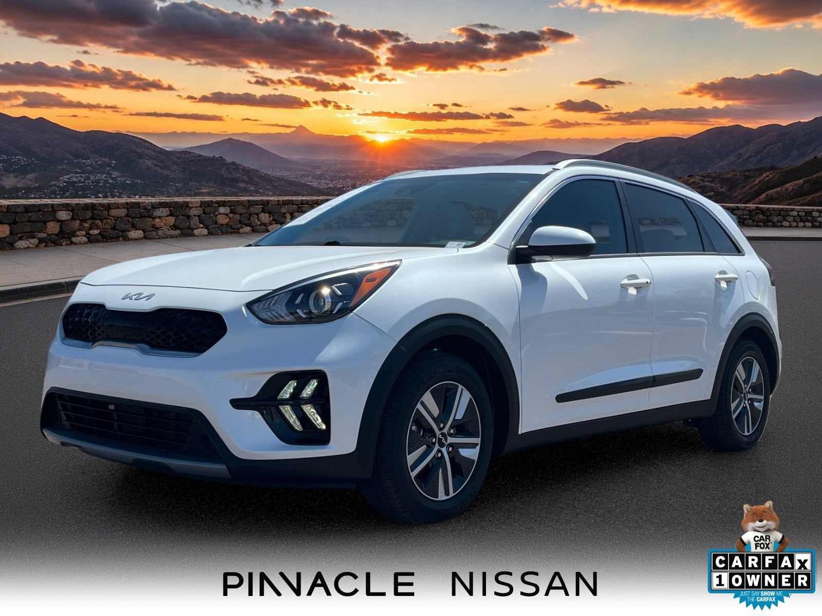 Used 2022 Kia Niro LXS w/ Digital Cluster Package FWD video 1