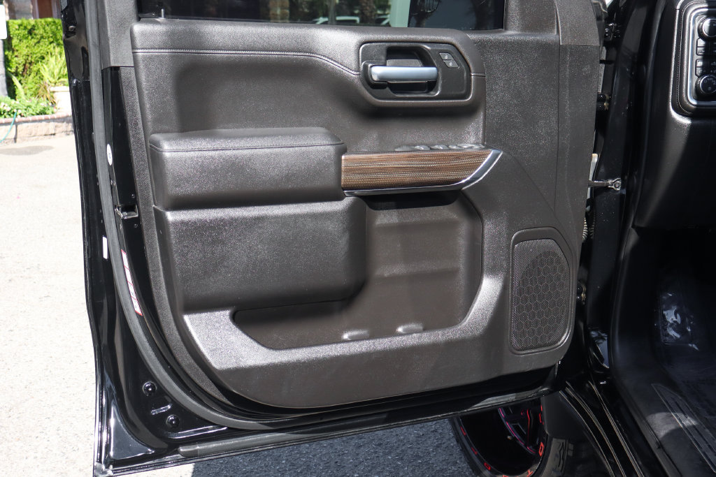 Used 2022 Chevrolet Silverado 1500 LT Trail Boss AWD/4WD image 18