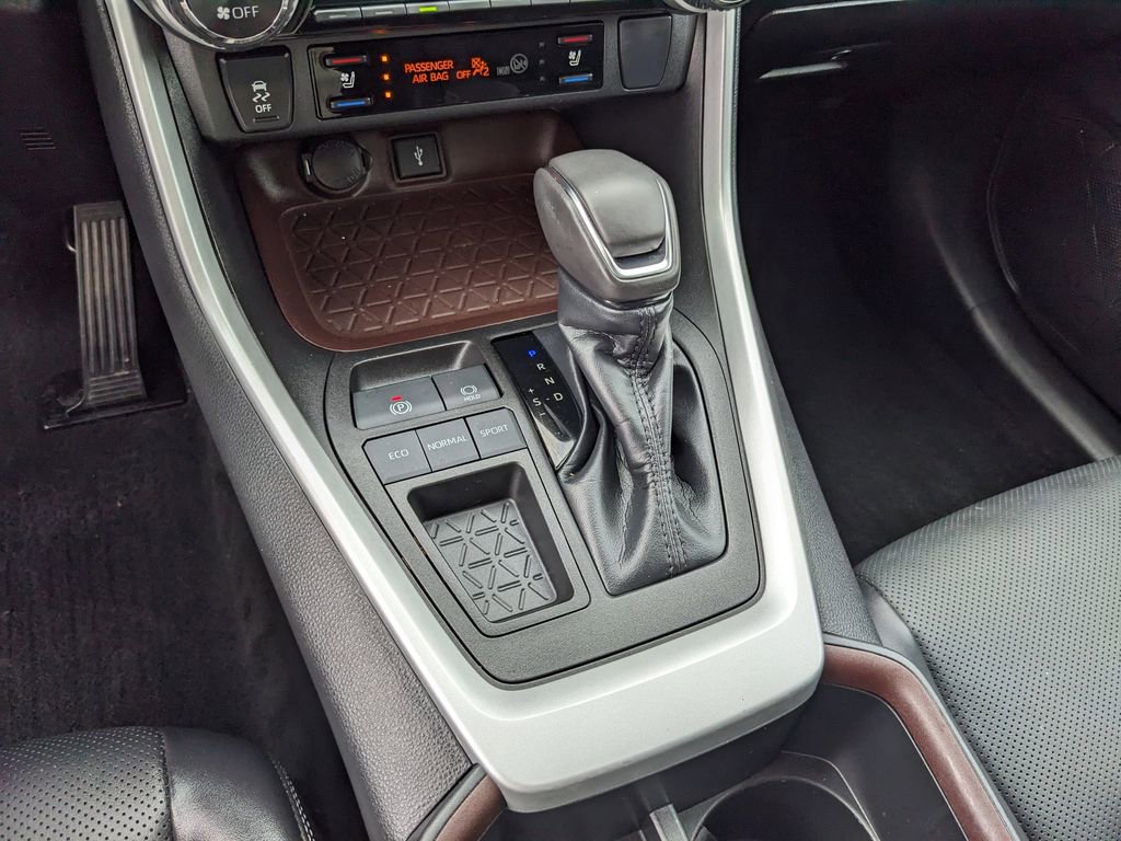 Used 2022 Toyota RAV4 Limited image 29