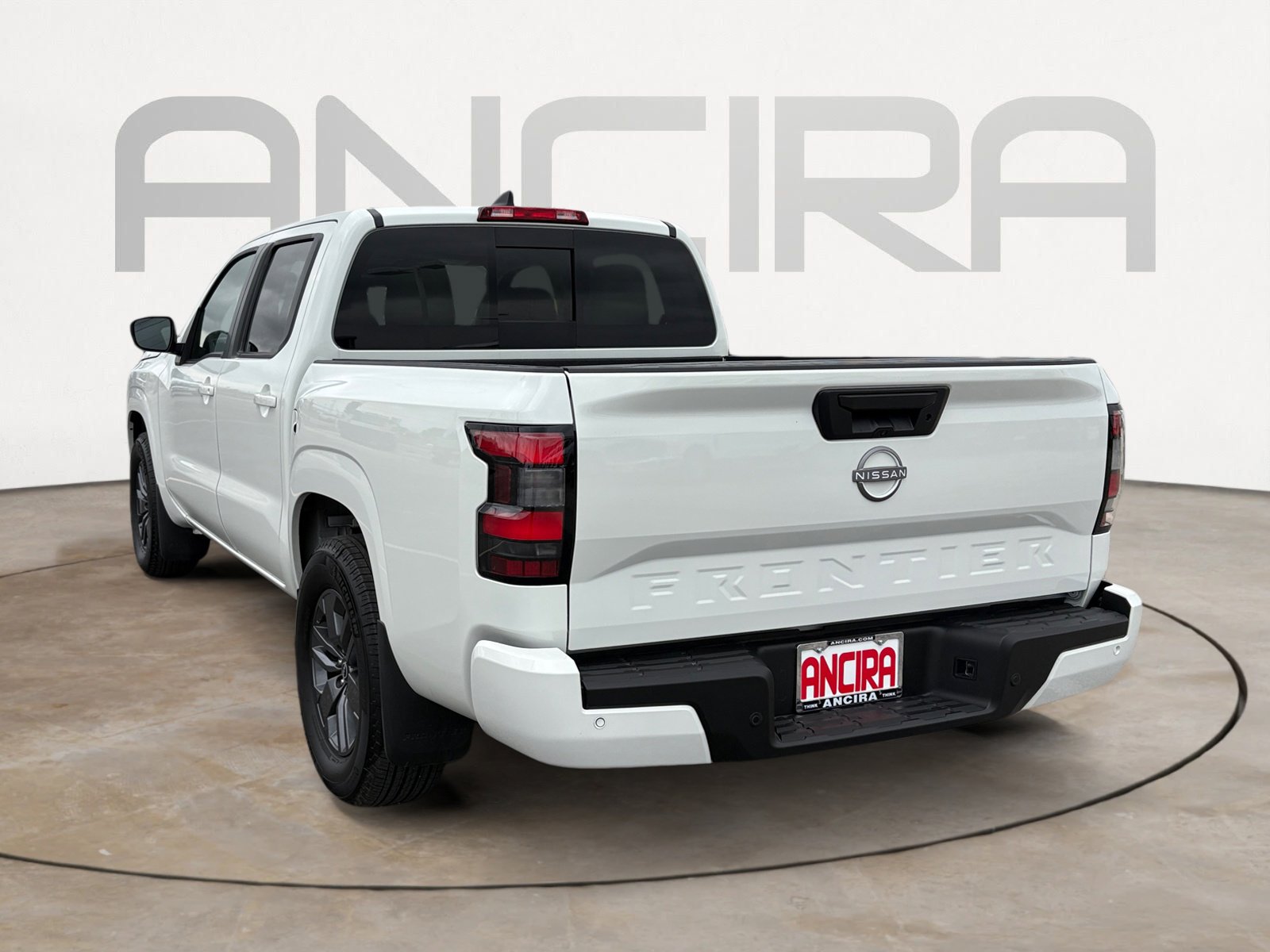 Used 2025 Nissan Frontier SV RWD image 8