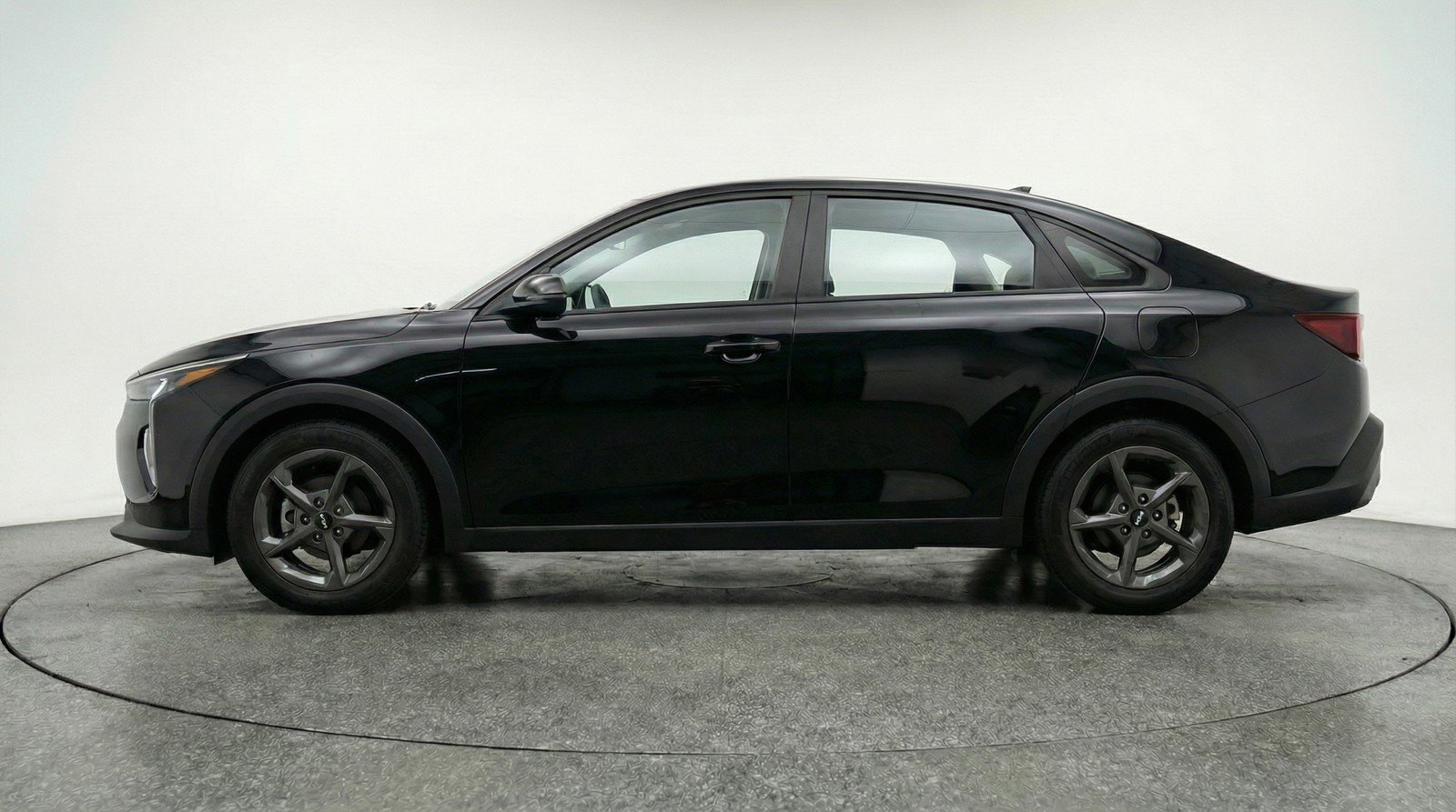 Used 2025 Kia K4 LXS image 5