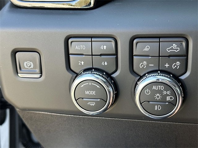 New 2026 GMC Sierra 2500 AT4 w/ AT4 Premium Plus Package image 17