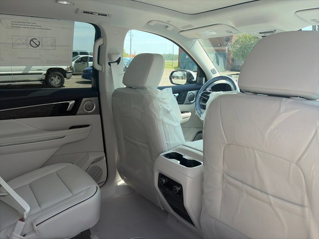 New 2027 Buick Enclave Avenir AWD/4WD image 7