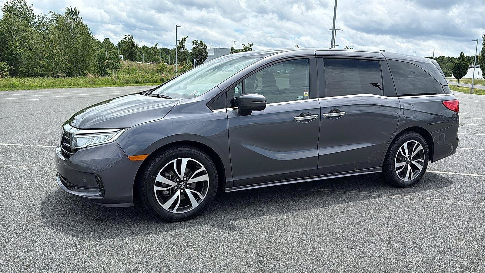 Used 2023 Honda Odyssey Touring image 13