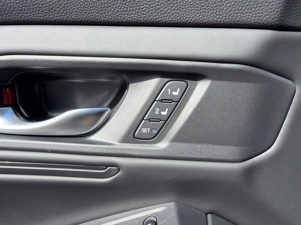 Certified 2025 Honda Accord EX-L image 19
