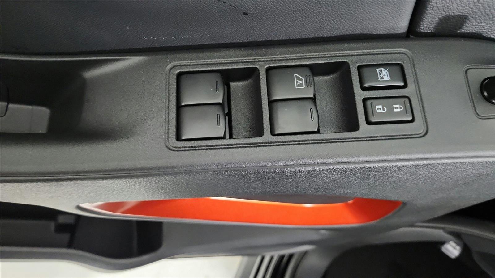 New 2025 Nissan Frontier PRO-4X image 15