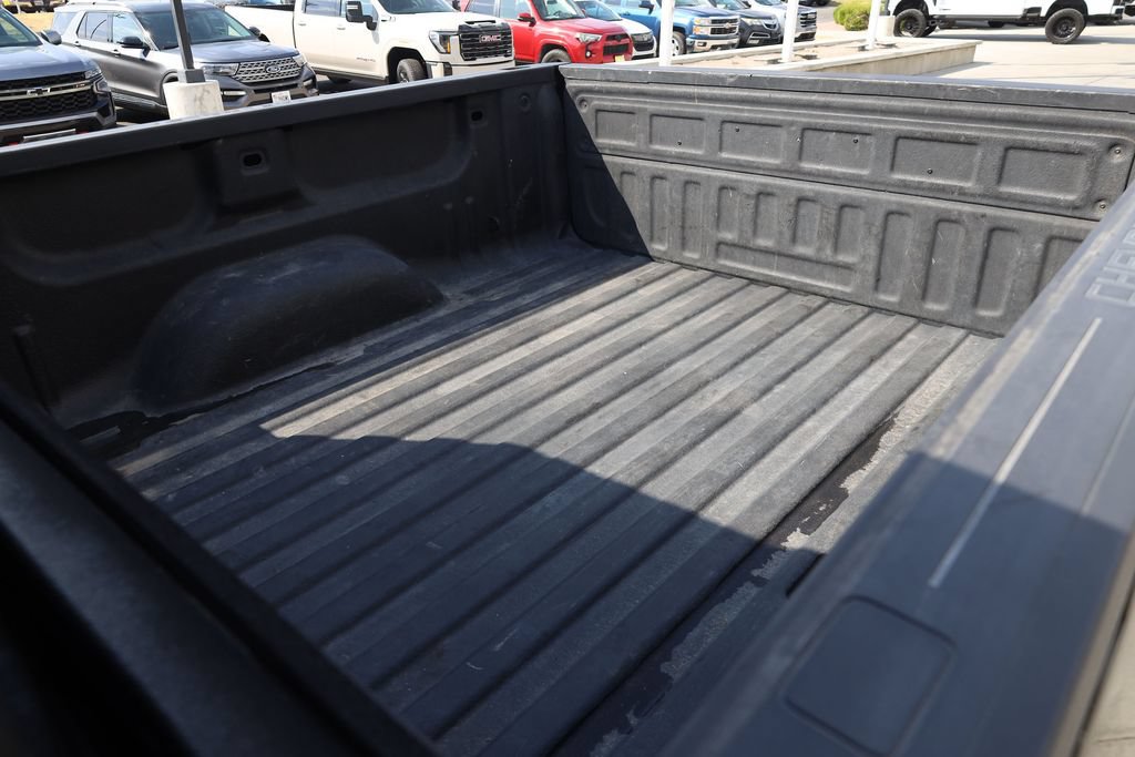 Used 2018 Chevrolet Silverado 1500 LT w/ All Star Edition AWD/4WD image 21