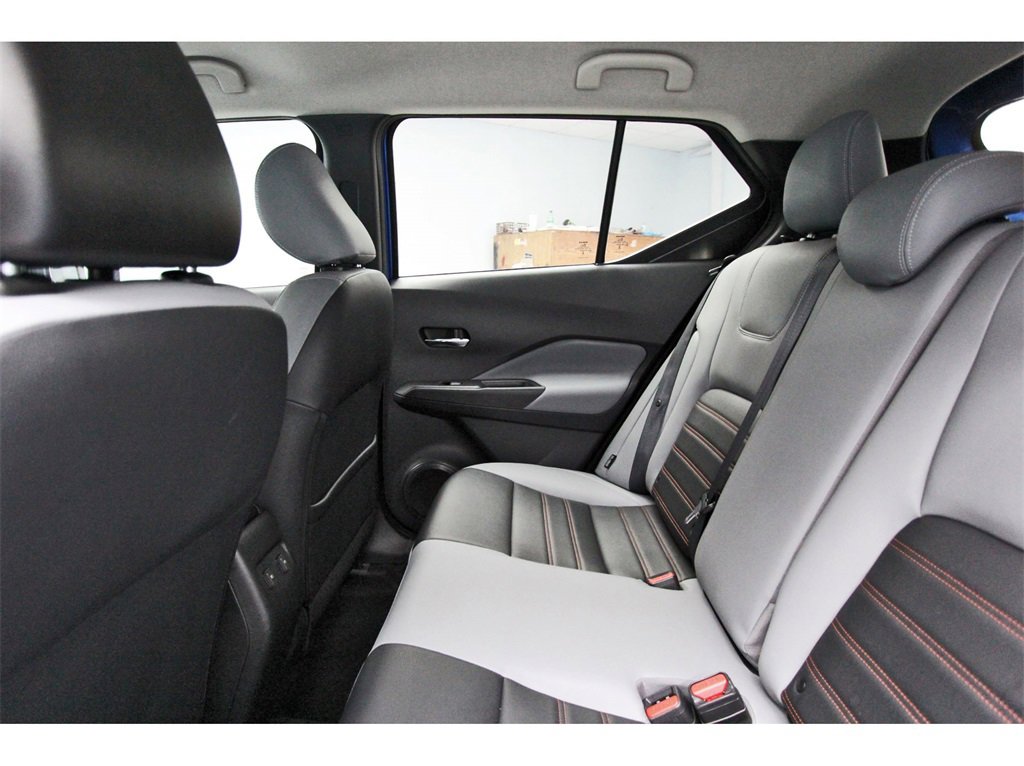 Used 2023 Nissan Kicks SR w/ SR Premium Package image 10