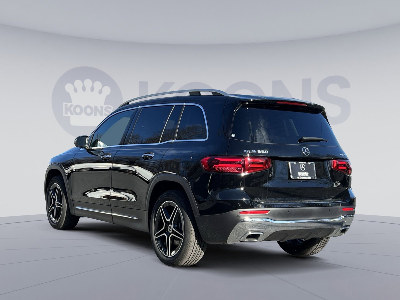 New 2026 Mercedes-Benz GLB 250 4MATIC image 4