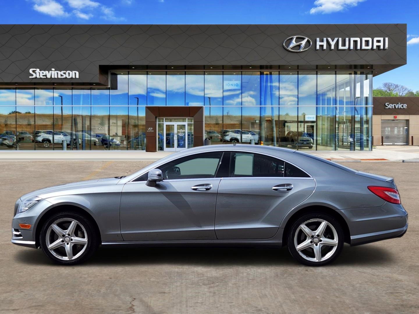Used 2014 Mercedes-Benz CLS 550 4MATIC image 2