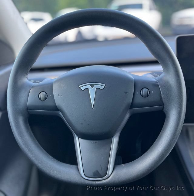 Used 2021 Tesla Model Y Long Range AWD/4WD image 25