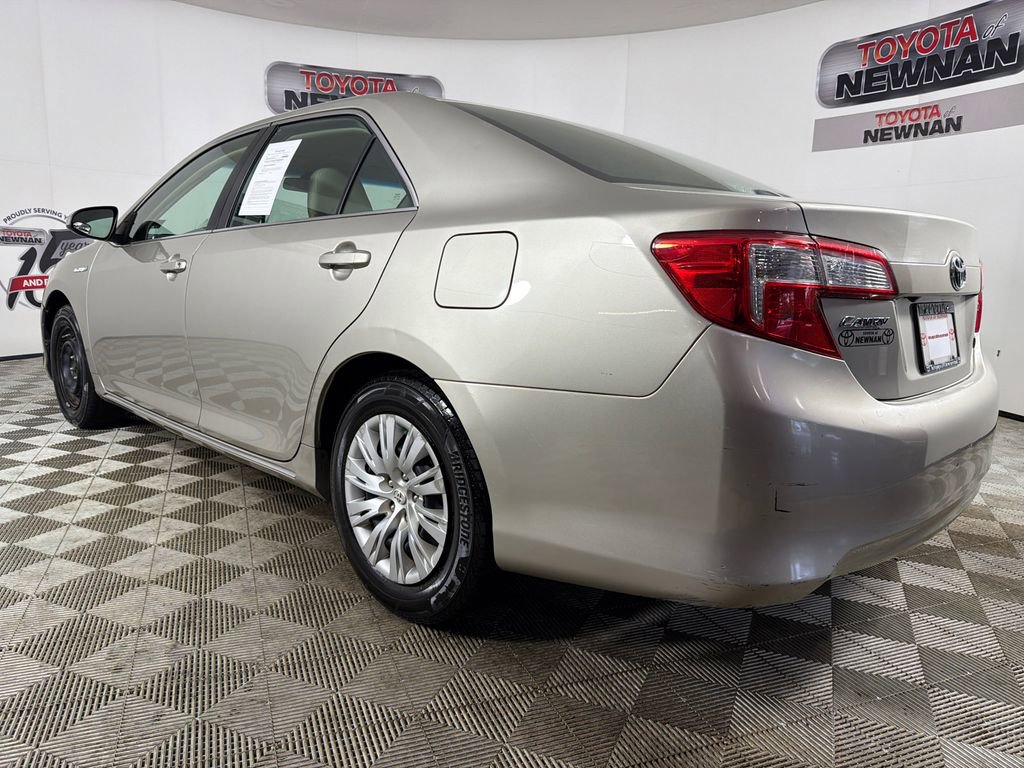 Used 2014 Toyota Camry LE FWD image 5
