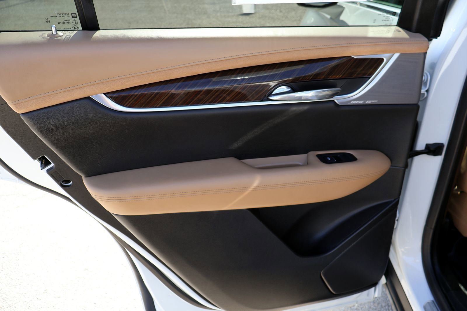 Used 2022 Cadillac XT6 Premium Luxury w/ Platinum Package image 14