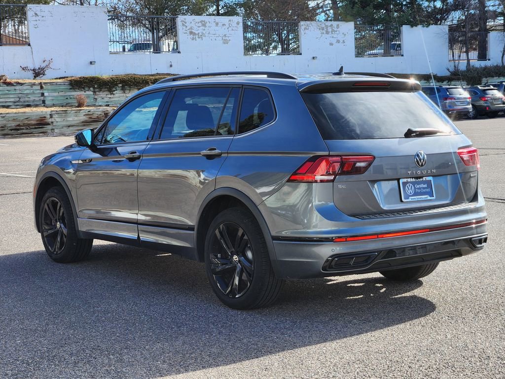 Certified 2024 Volkswagen Tiguan SE R-Line image 5