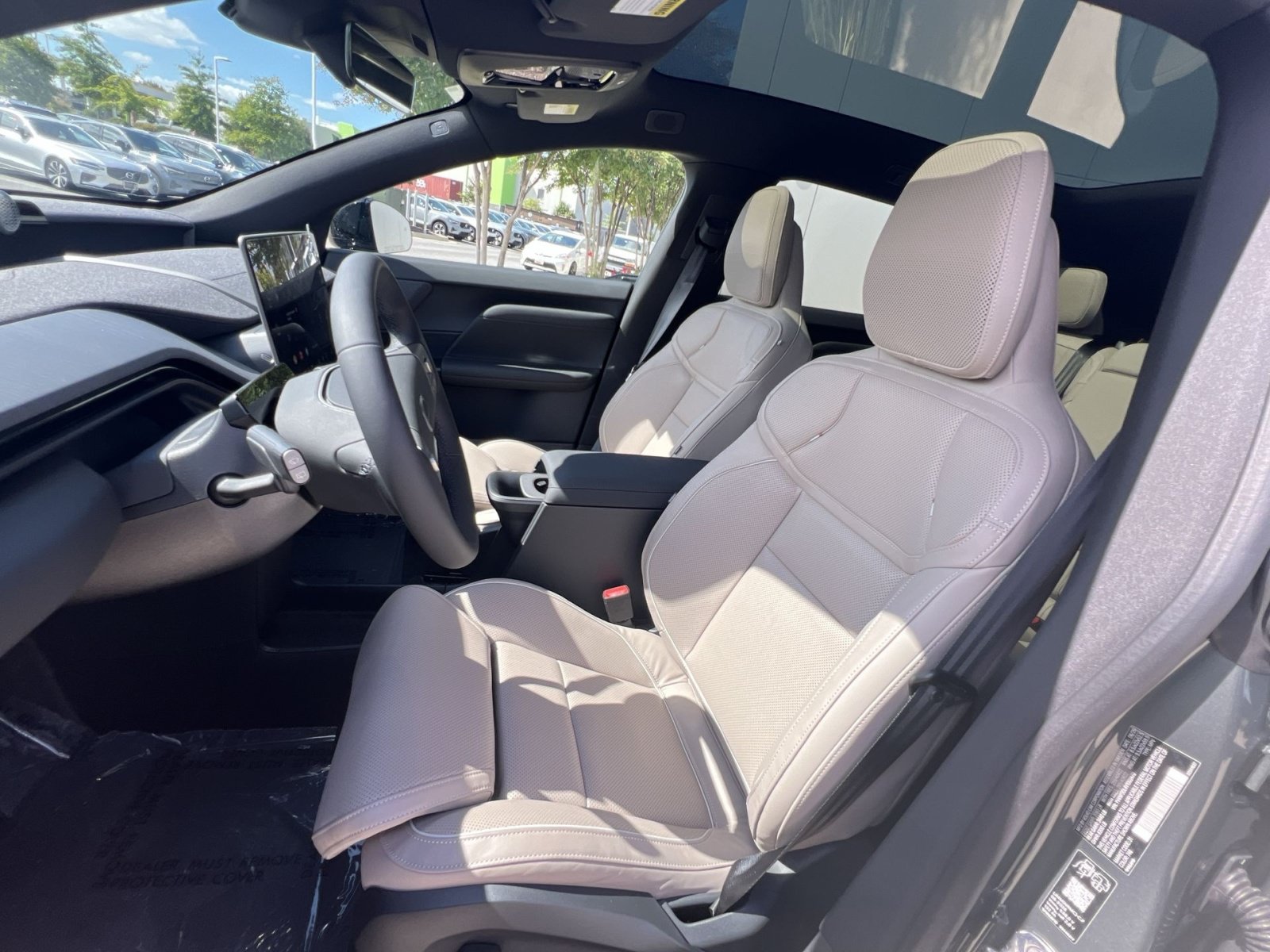 New 2027 Volvo EX60 Ultra AWD/4WD image 13