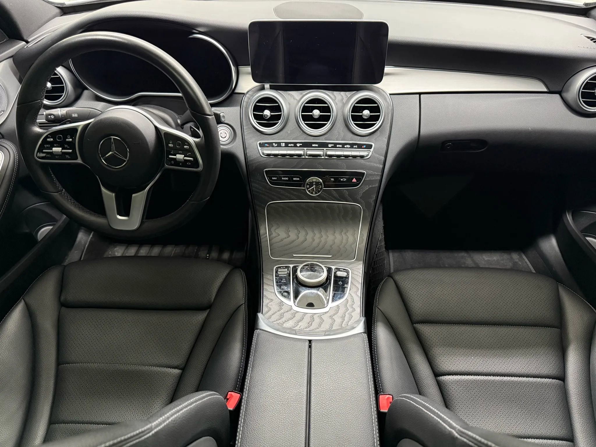 Used 2021 Mercedes-Benz C 300 Sedan image 2
