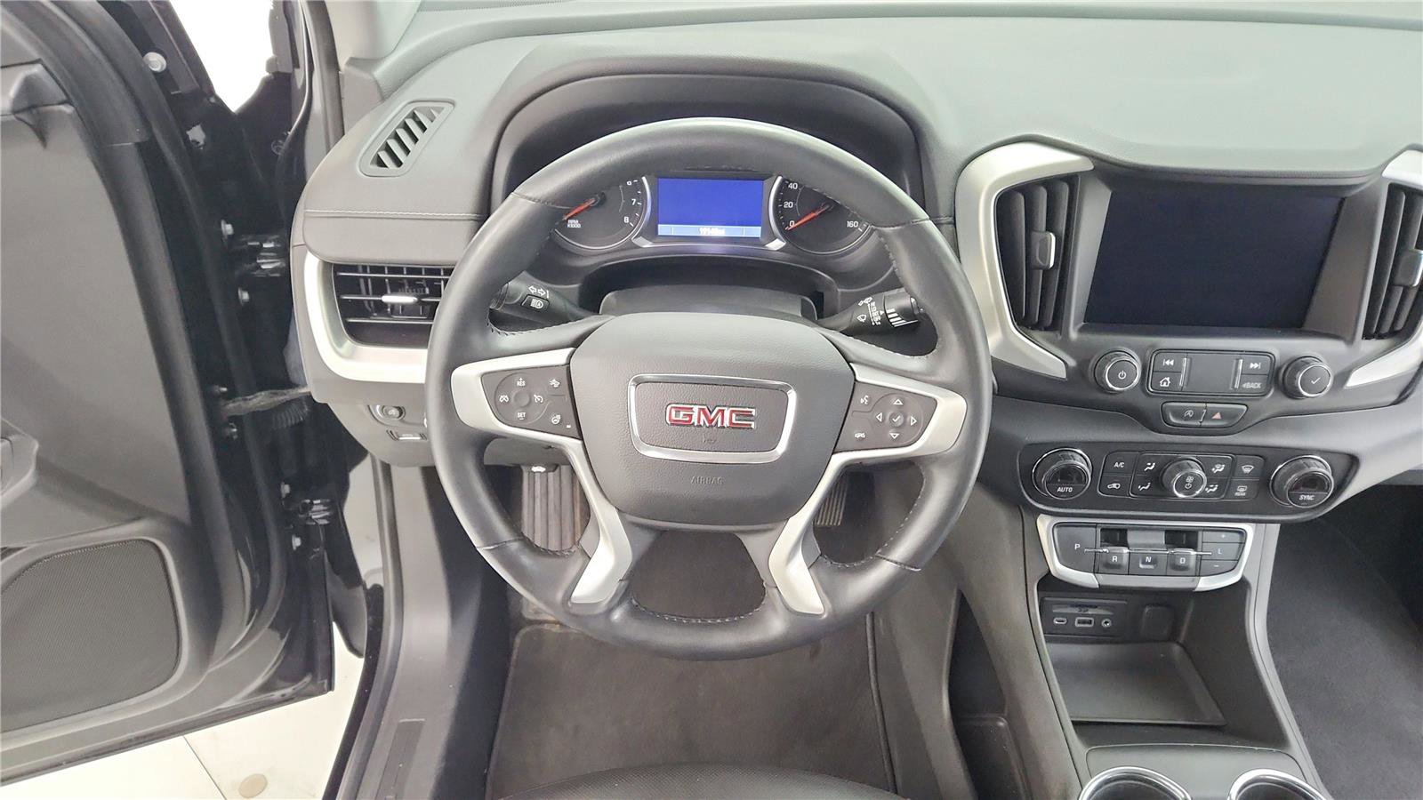 Used 2022 GMC Terrain SLT image 22