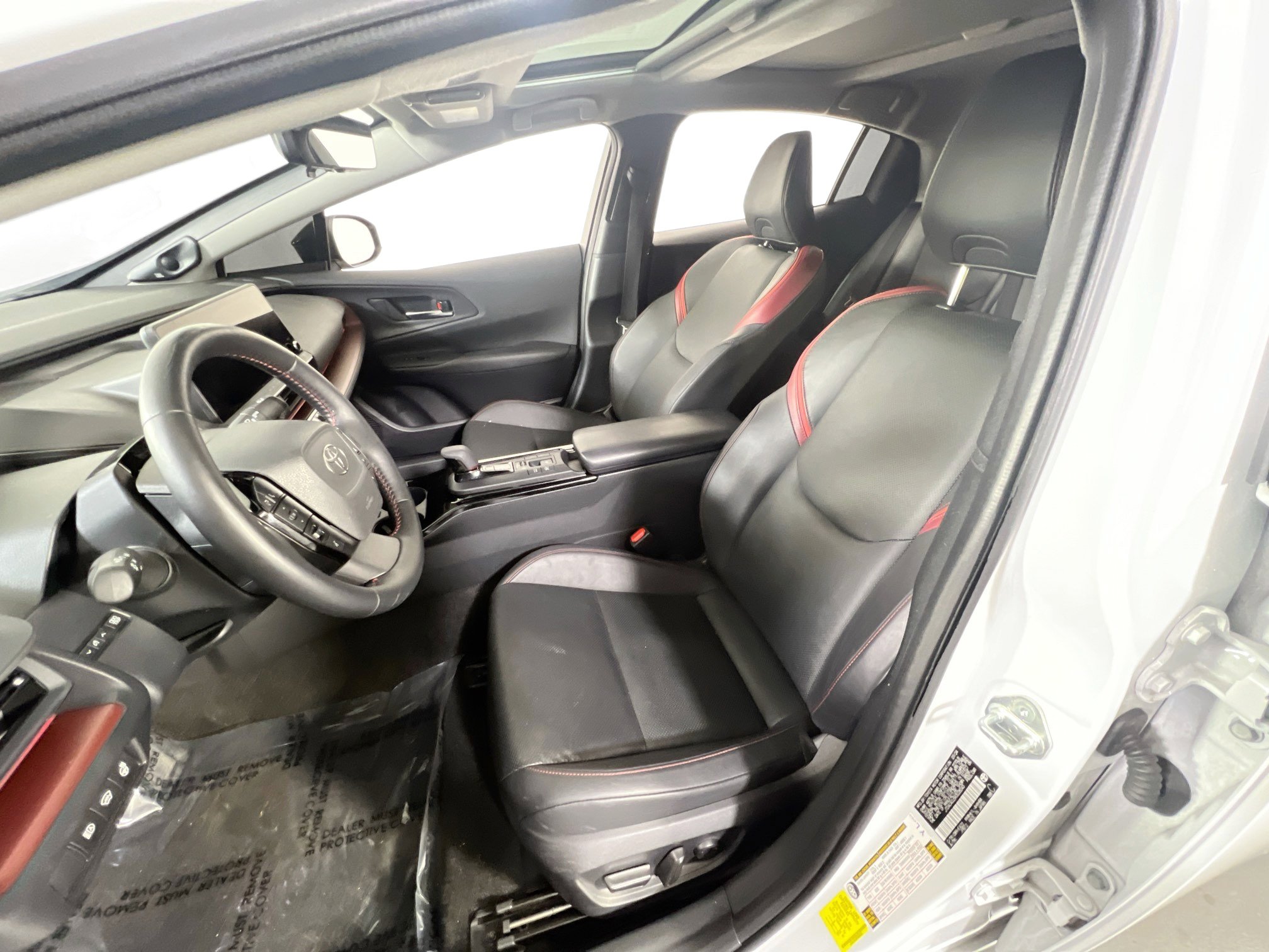 Used 2024 Toyota Prius Prime Premium w/ Advanced Technology Package image 20