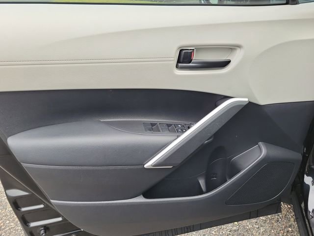 Used 2024 Toyota Corolla Cross L image 16