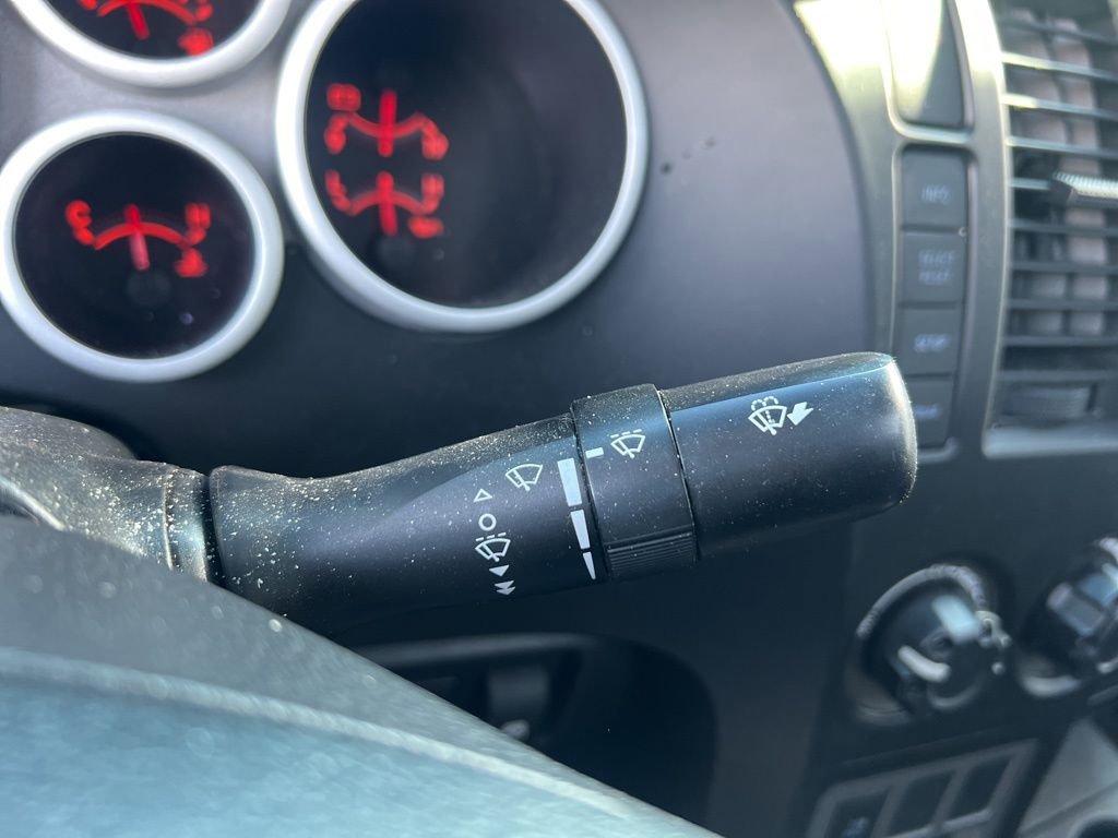 Used 2012 Toyota Tundra 4x4 CrewMax image 16