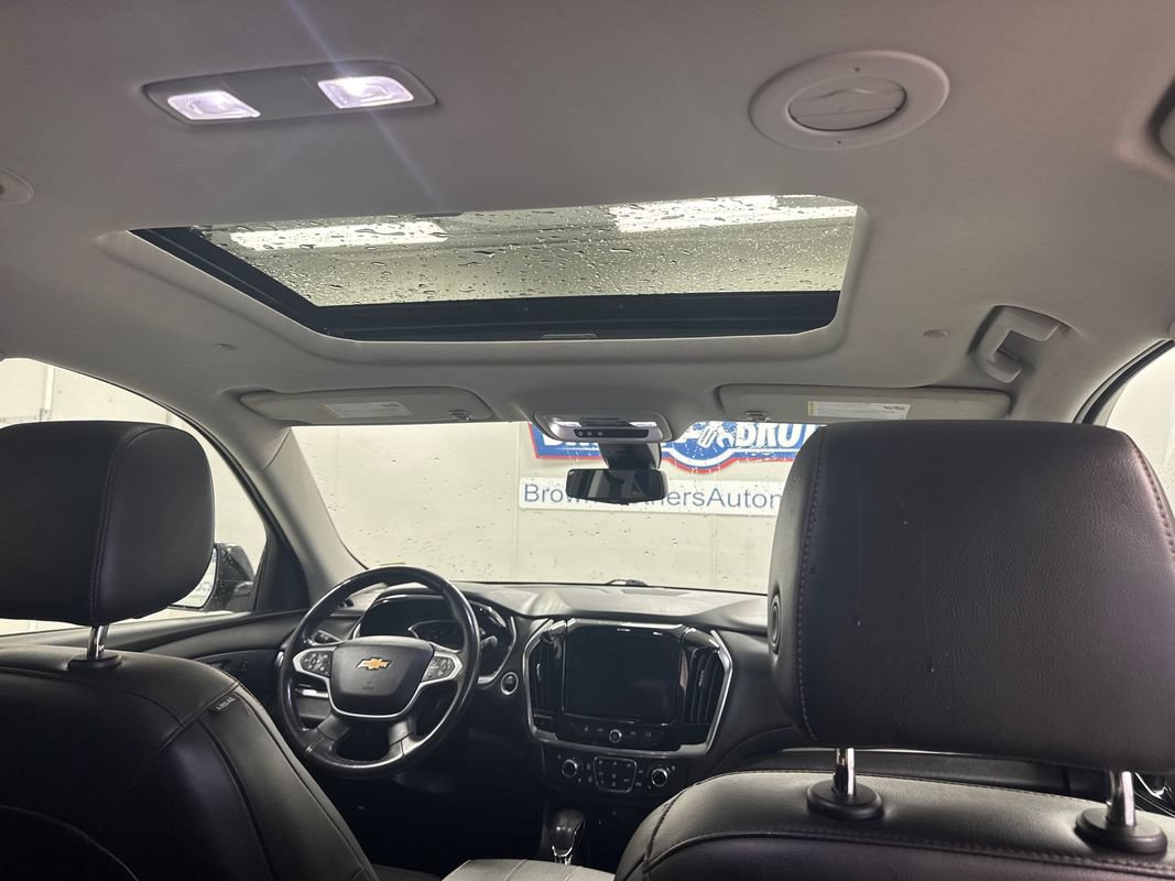 Used 2021 Chevrolet Traverse Premier w/ Redline Edition AWD/4WD image 37